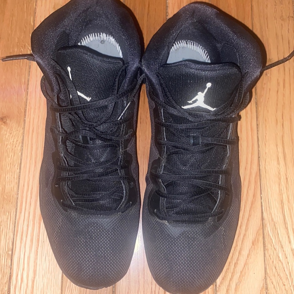 Jordan super-fly size 11.